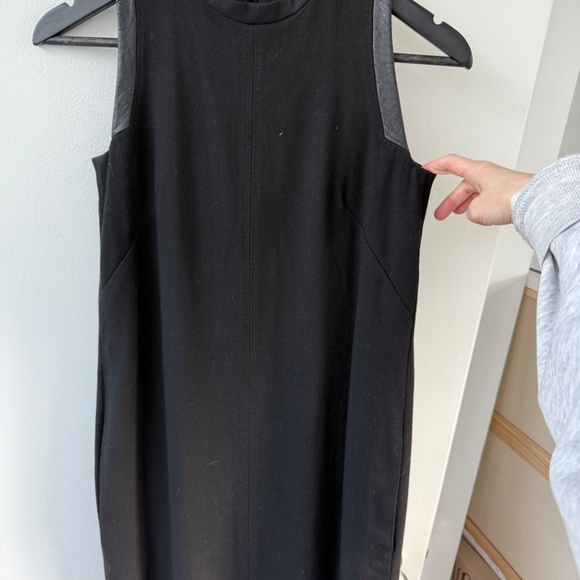 Massimo Dutti wool shift dress - Picture 3 of 3